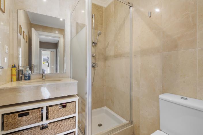 Image No.17-3 Bed Apartment for sale