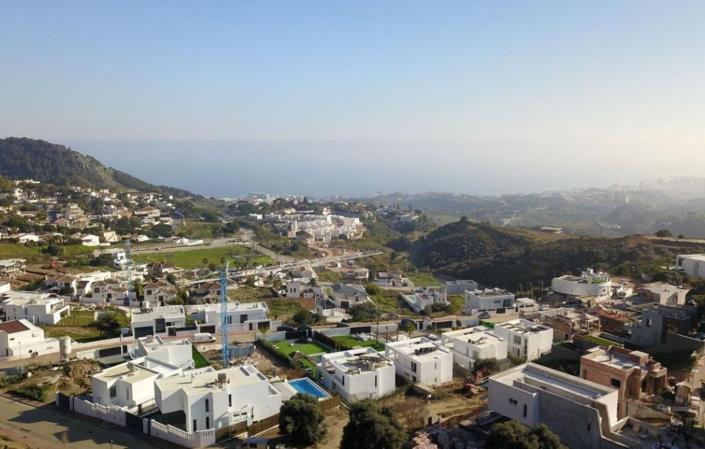 Image No.10-4 Bed Villa for sale