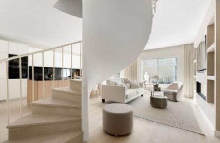 Image No.4-4 Bed Duplex for sale