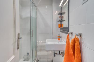 11-20939a0134ad724a8cb2a801094d15a4