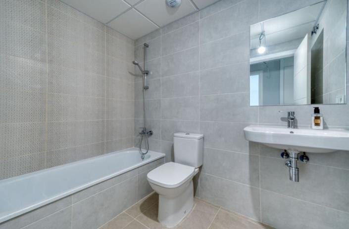 Image No.8-2 Bed Apartment for sale