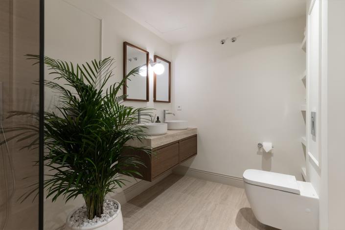 Image No.25-4 Bed Townhouse for sale