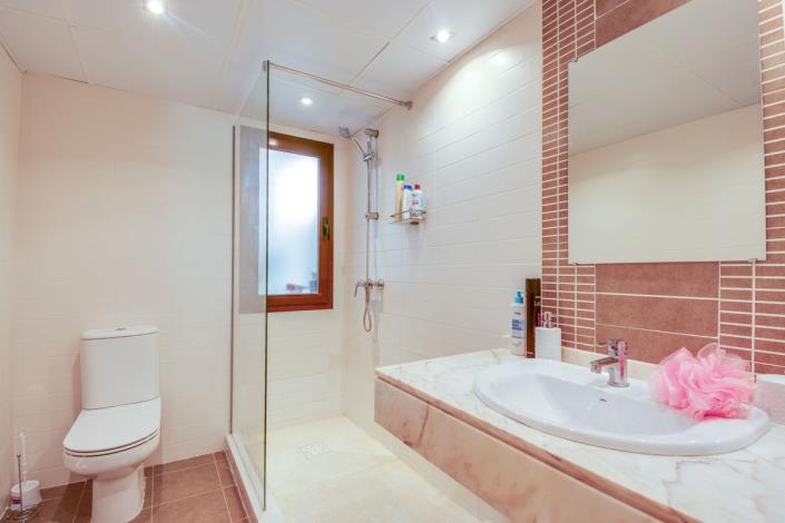 Image No.13-2 Bed Apartment for sale