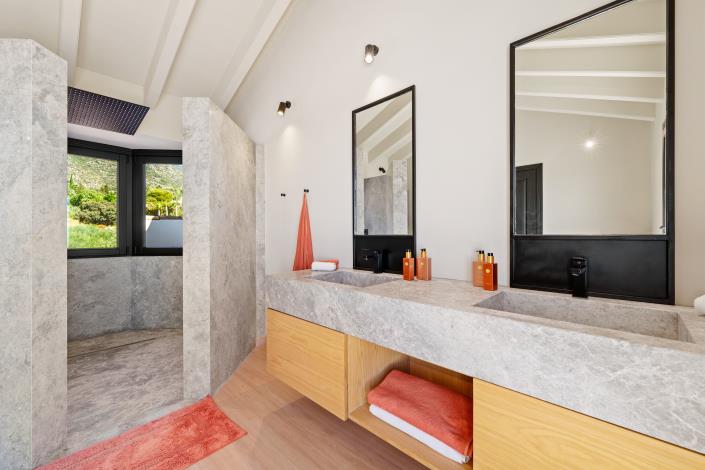 Image No.29-4 Bed Duplex for sale