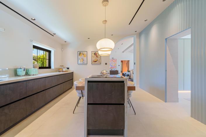 Image No.5-5 Bed Villa for sale