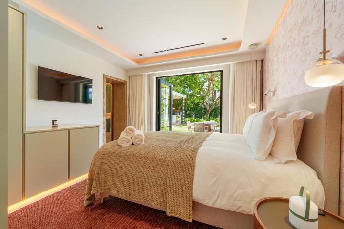 Image No.15-5 Bed Villa for sale