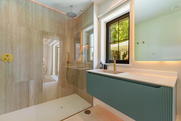 Image No.18-5 Bed Villa for sale