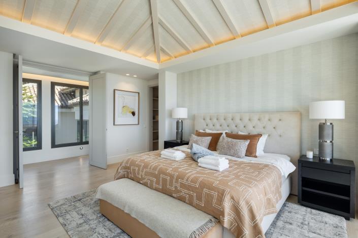 Image No.20-7 Bed Villa for sale