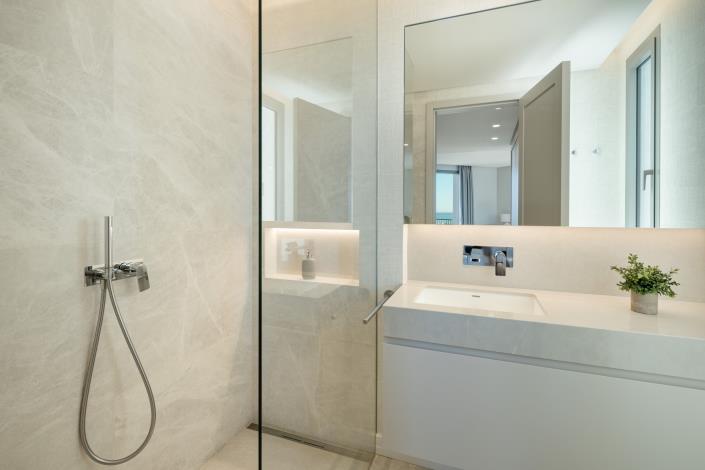 Image No.25-7 Bed Villa for sale