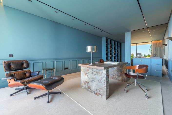 Image No.17-8 Bed Villa for sale