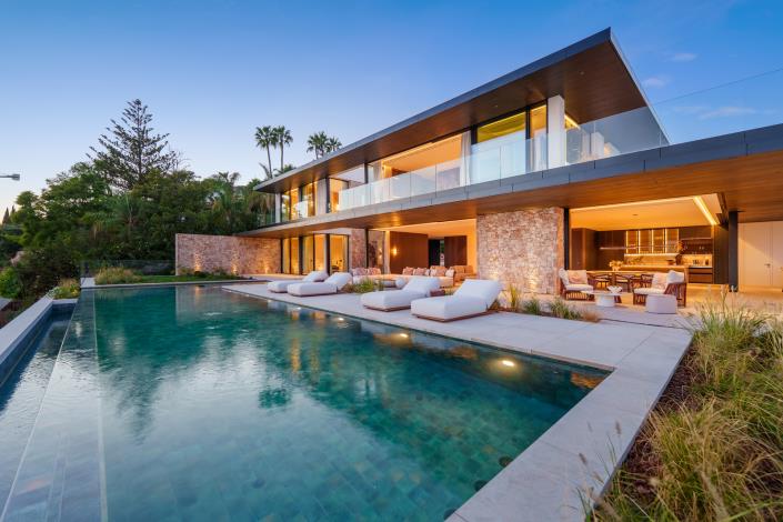 Image No.46-8 Bed Villa for sale