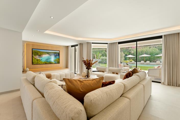 Image No.12-4 Bed Villa for sale