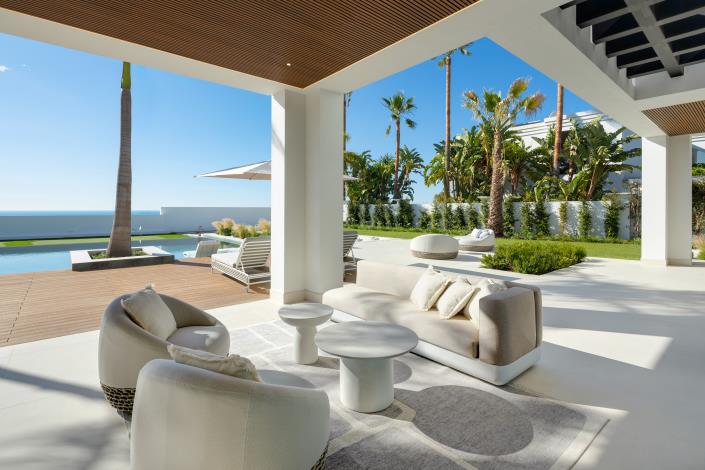 Image No.8-7 Bed Villa for sale