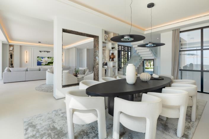 Image No.10-7 Bed Villa for sale