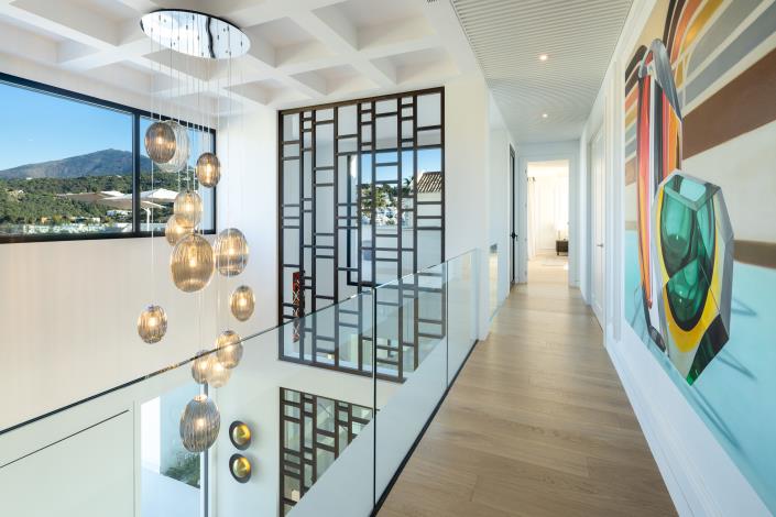 Image No.15-7 Bed Villa for sale