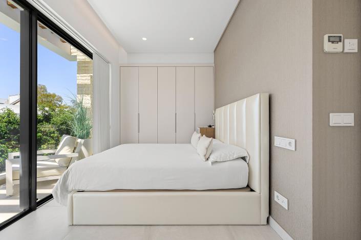 Image No.17-4 Bed Villa for sale