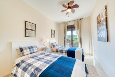 13-5fd73dea700db77384c091ca9818b1a9