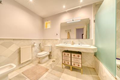 7-aa4cc561180b369757c0bb4af9886cd3