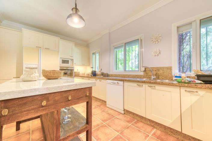 Image No.19-Villa de 6 chambres à vendre à Nueva Andalucia