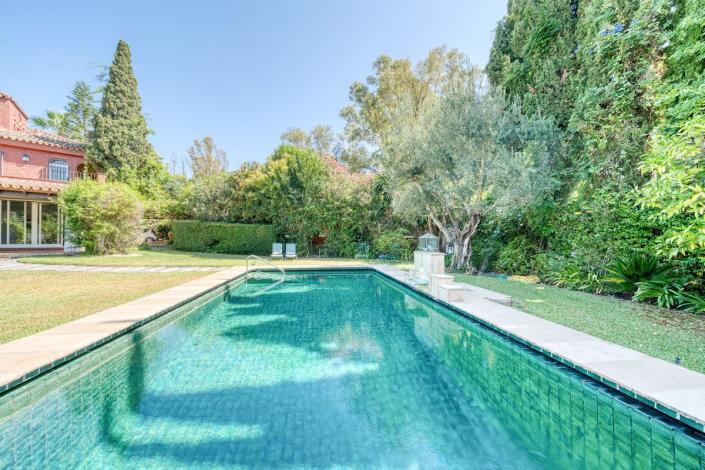 Image No.21-Villa de 6 chambres à vendre à Nueva Andalucia