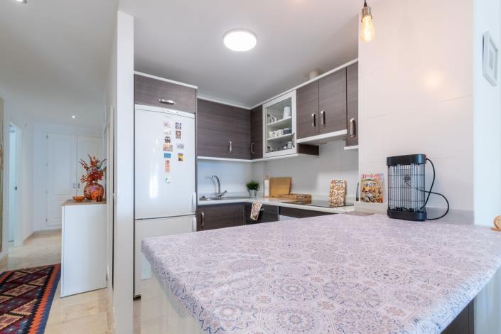 Image No.12-3 Bed Apartment for sale