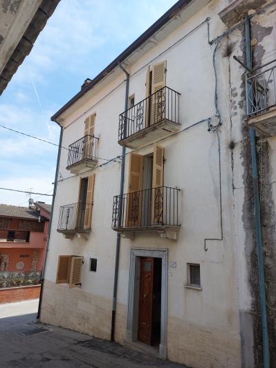 Image No.5-4 Bed Townhouse for sale