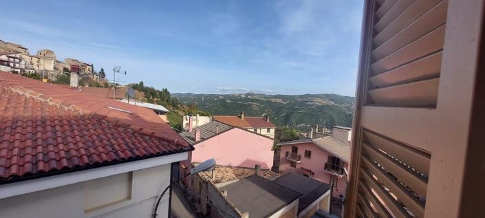 Image No.30-4 Bed Townhouse for sale