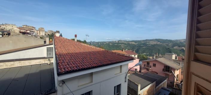 Image No.32-4 Bed Townhouse for sale