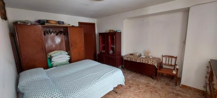 Image No.23-3 Bed Country House for sale