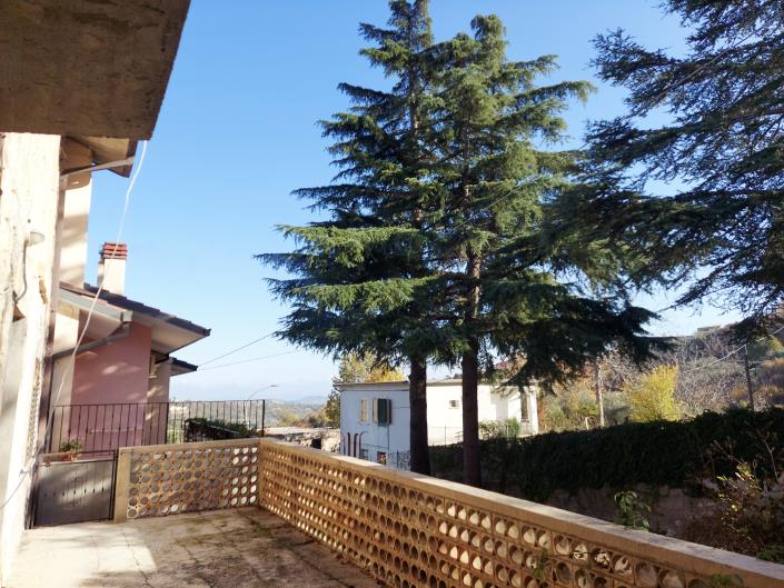 Image No.6-2 Bed Country Property for sale