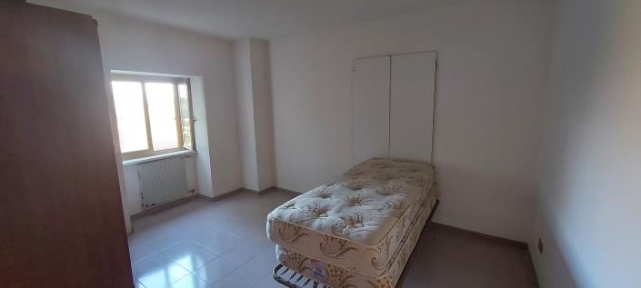 Image No.18-2 Bed Country Property for sale