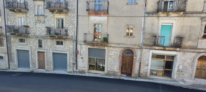 Image No.17-2 Bed Townhouse for sale