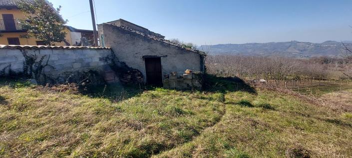 Image No.4-2 Bed Country Property for sale