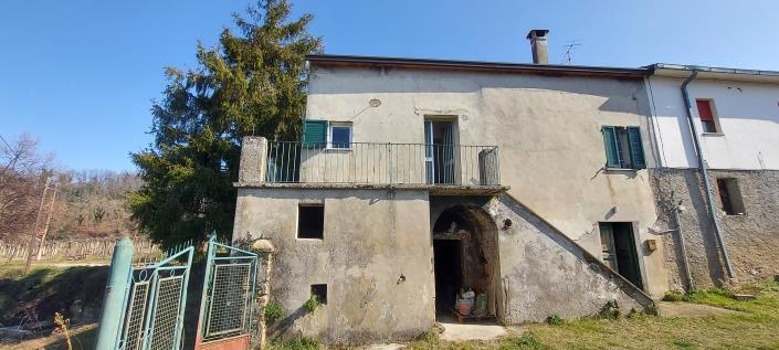 Image No.8-2 Bed Country Property for sale