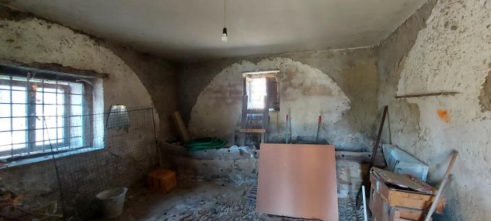 Image No.14-2 Bed Country Property for sale