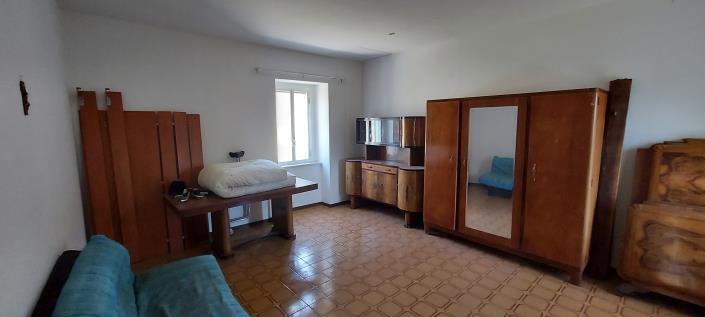 Image No.19-2 Bed Country Property for sale