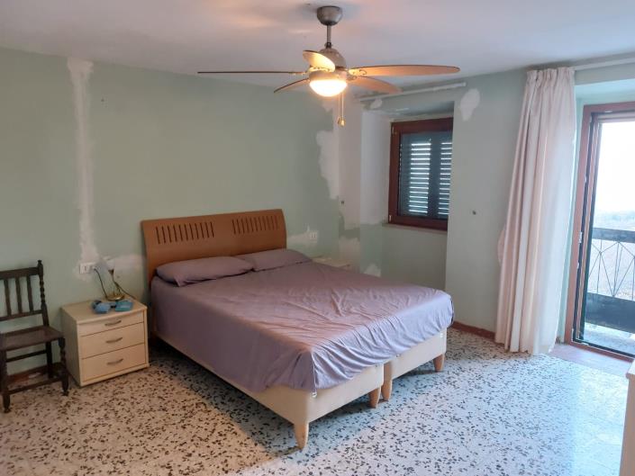 Image No.28-5 Bed Country Property for sale