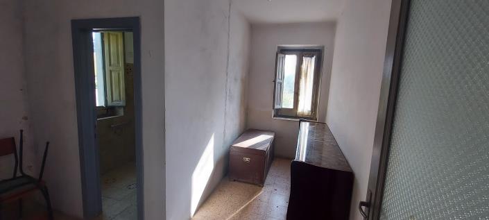 Image No.21-4 Bed Country House for sale