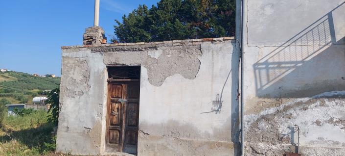 Image No.35-4 Bed Country House for sale