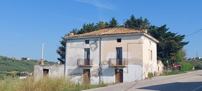 Image No.5-4 Bed Country House for sale