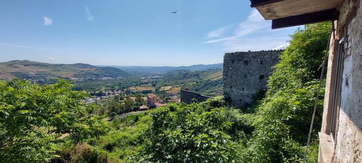 Image No.9-2 Bed Townhouse for sale