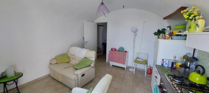 Image No.14-2 Bed Townhouse for sale