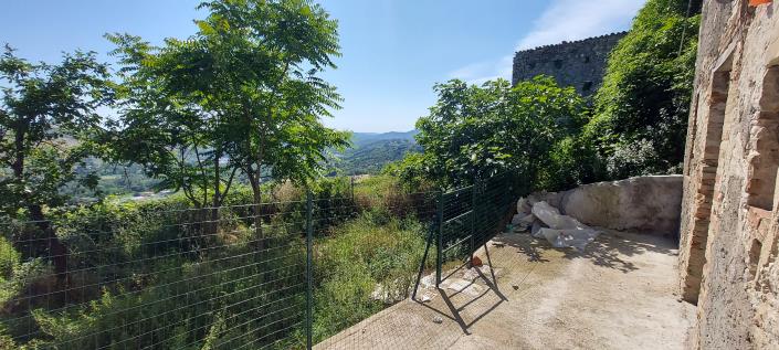 Image No.23-2 Bed Townhouse for sale