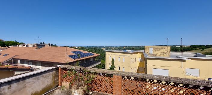 Image No.19-2 Bed House for sale