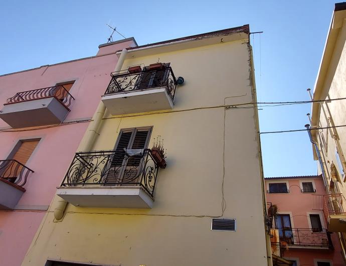 Image No.3-2 Bed House for sale