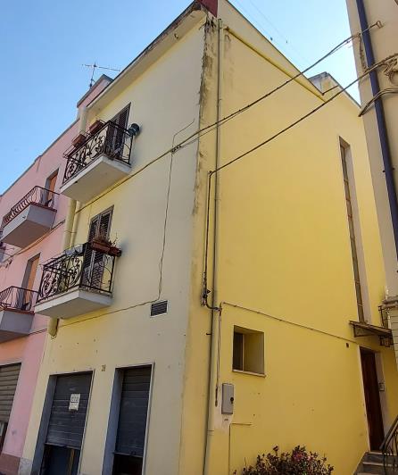 Image No.2-2 Bed House for sale