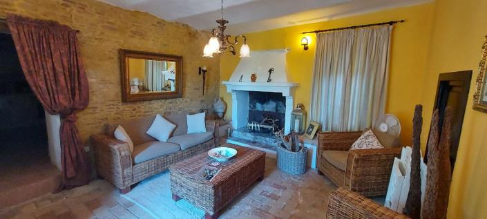 Image No.2-4 Bed Villa for sale