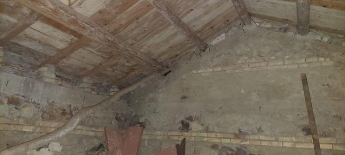 Image No.27-2 Bed Country Property for sale