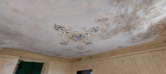 Image No.15-2 Bed Country Property for sale