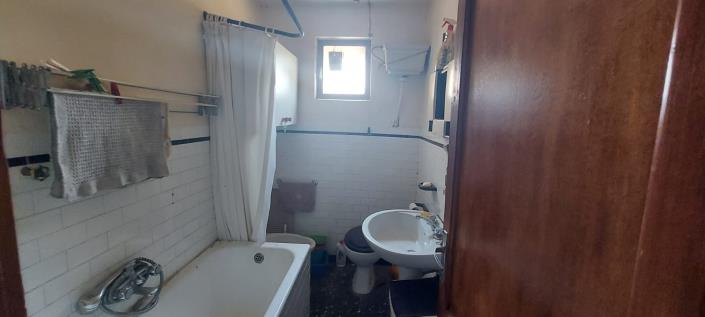 Image No.32-3 Bed Country Property for sale